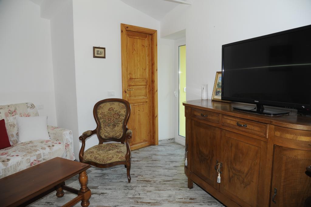 Medieval House Ventimiglia Bagian luar foto